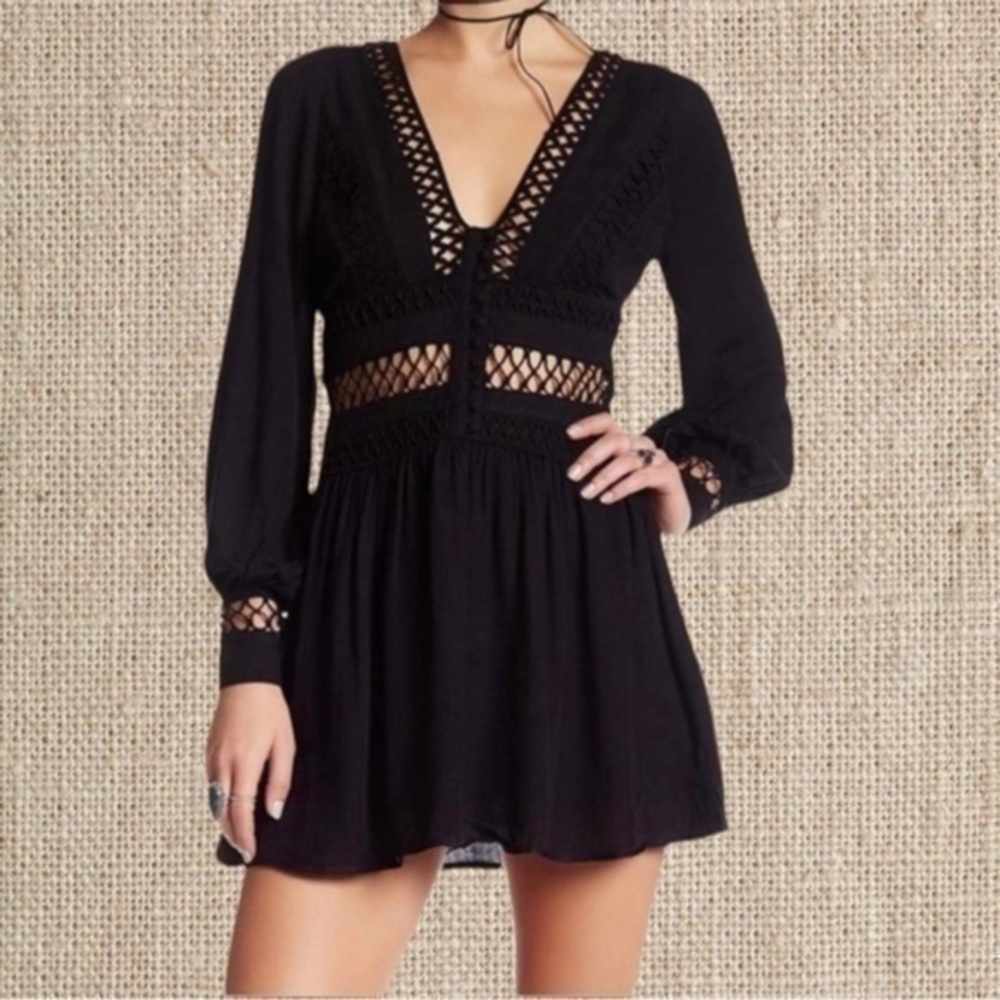 Black Mini Dress​
